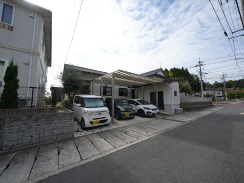 松江市下東川津町｜光と中庭がつなぐ、建築士設計の住まい