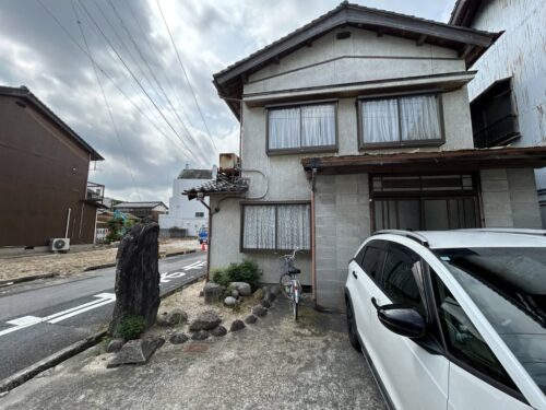 《東出雲町揖屋》建物面積52坪超の中古戸建♪