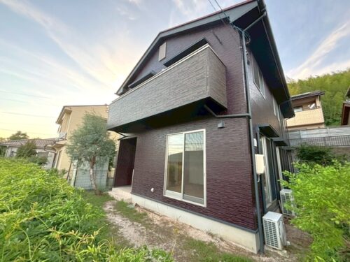 《古志原2丁目》暮らしやすい4LDK住宅☆駐車3台＆便利な周辺環境♪